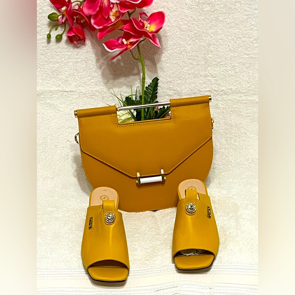 NWT Matmazel design beautiful orange hand bag . - Picture 12 of 13